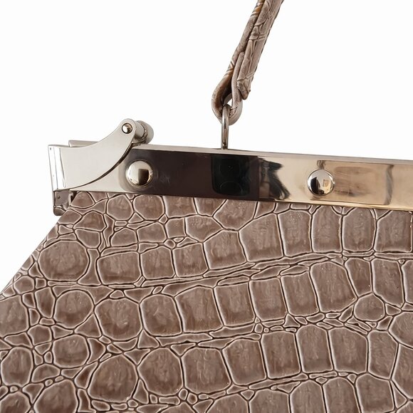 Handbag - Picture 2 of 7